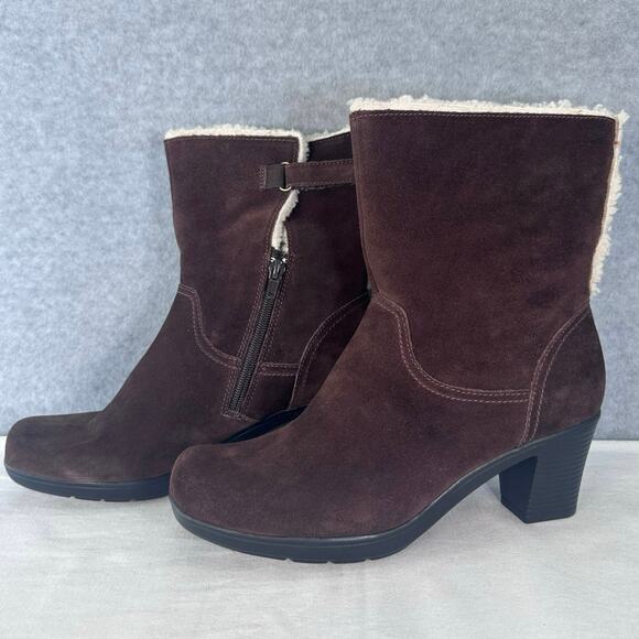 Clark’s Bendables Women’s sz 9 Brown Suede Faux Shearling Cuff 2 Way Bootie - Picture 2 of 11
